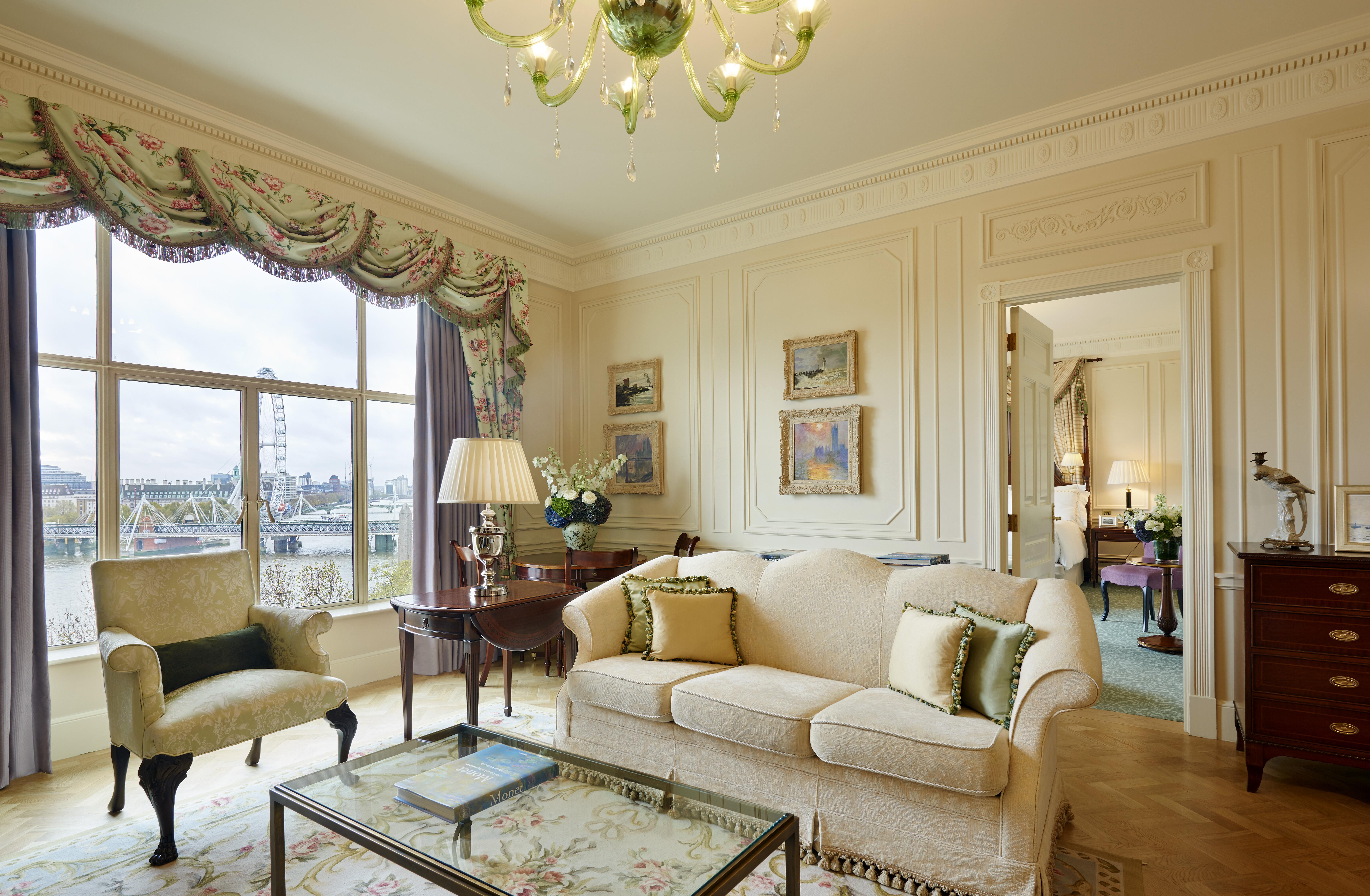 Hotel The Savoy Londra Esterno foto A suite at the Four Seasons Hotel London at Park Lane