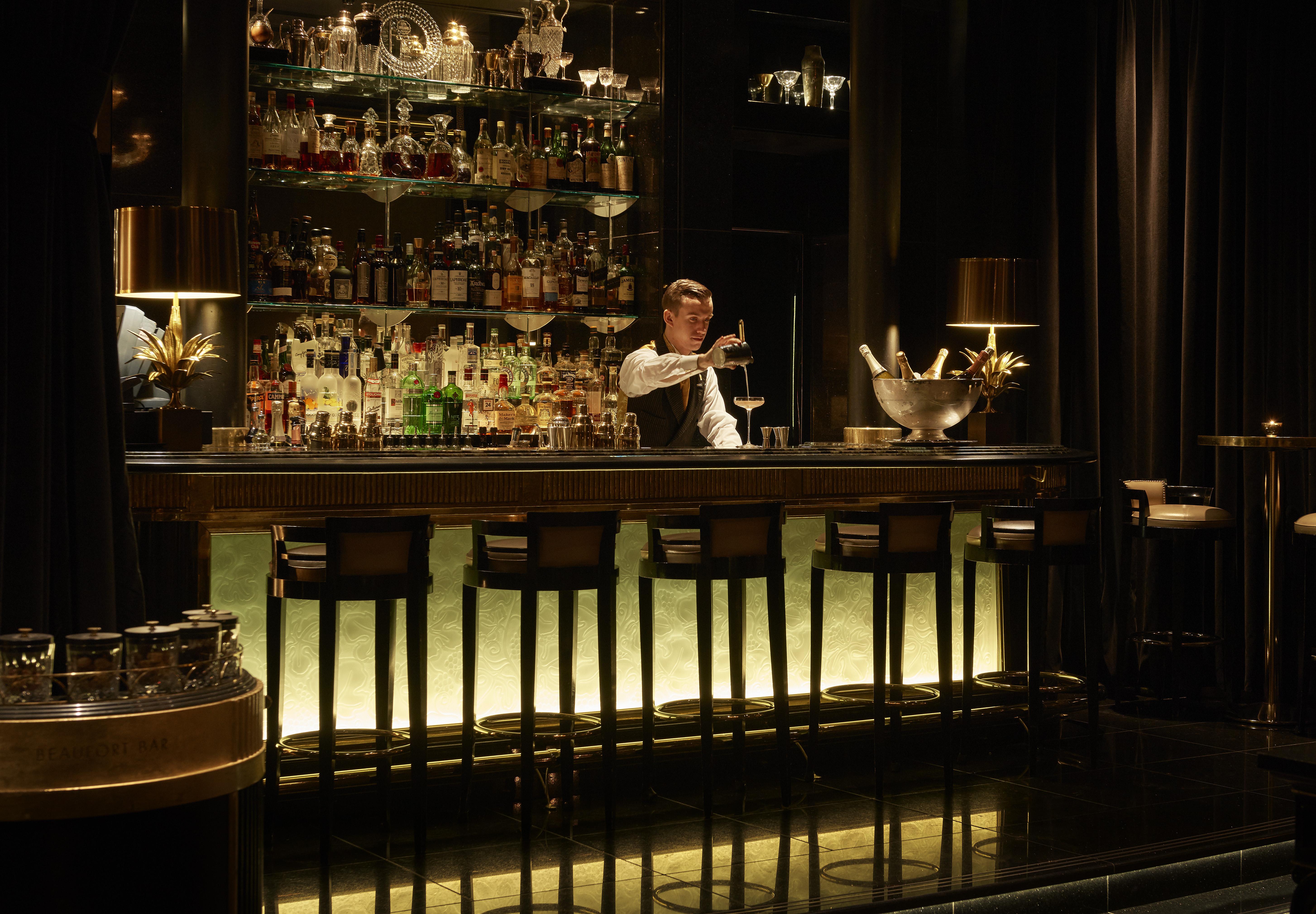 Hotel The Savoy Londra Esterno foto The bar at the Savoy