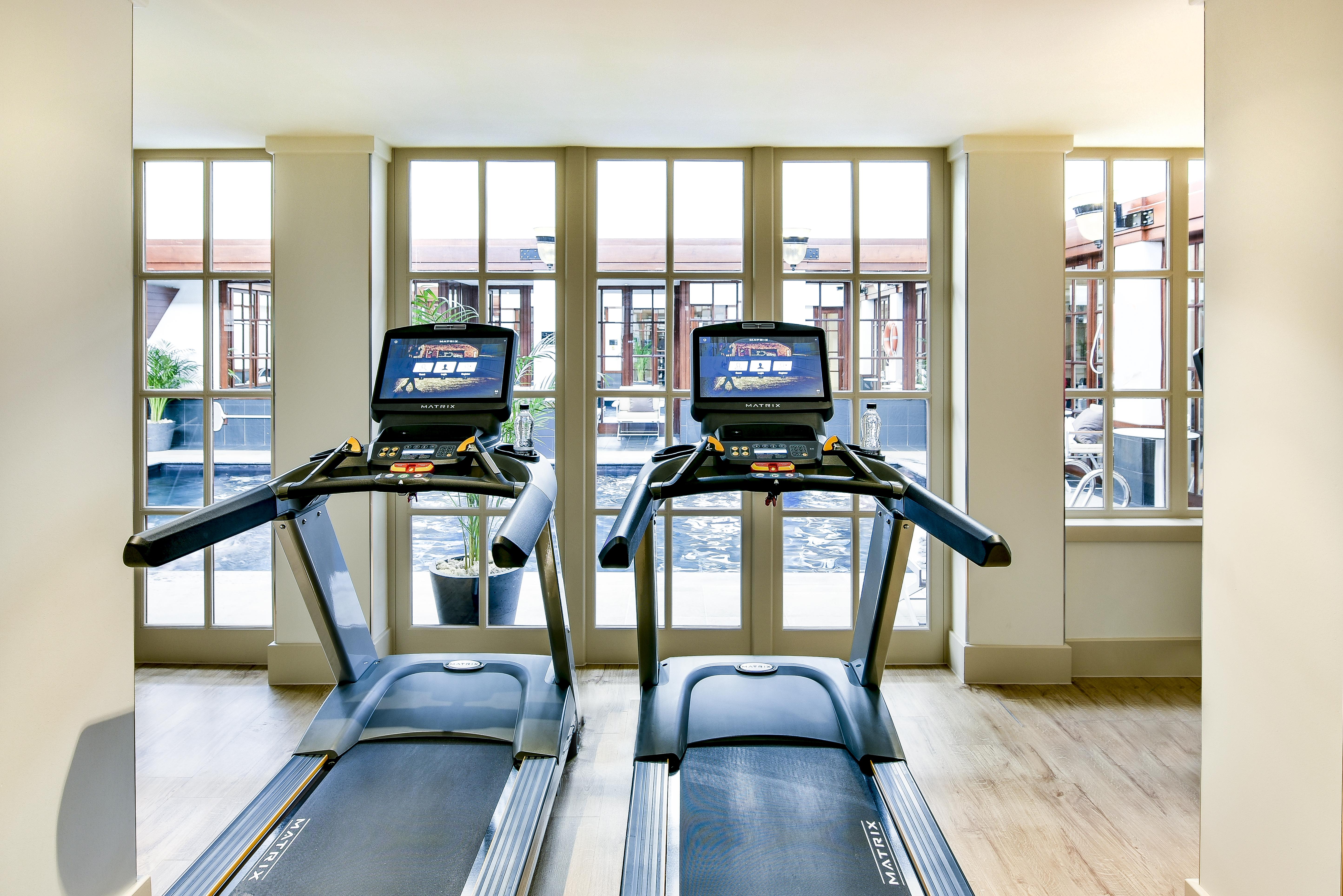 Hotel The Savoy Londra Esterno foto The gym at The Ivy Collection